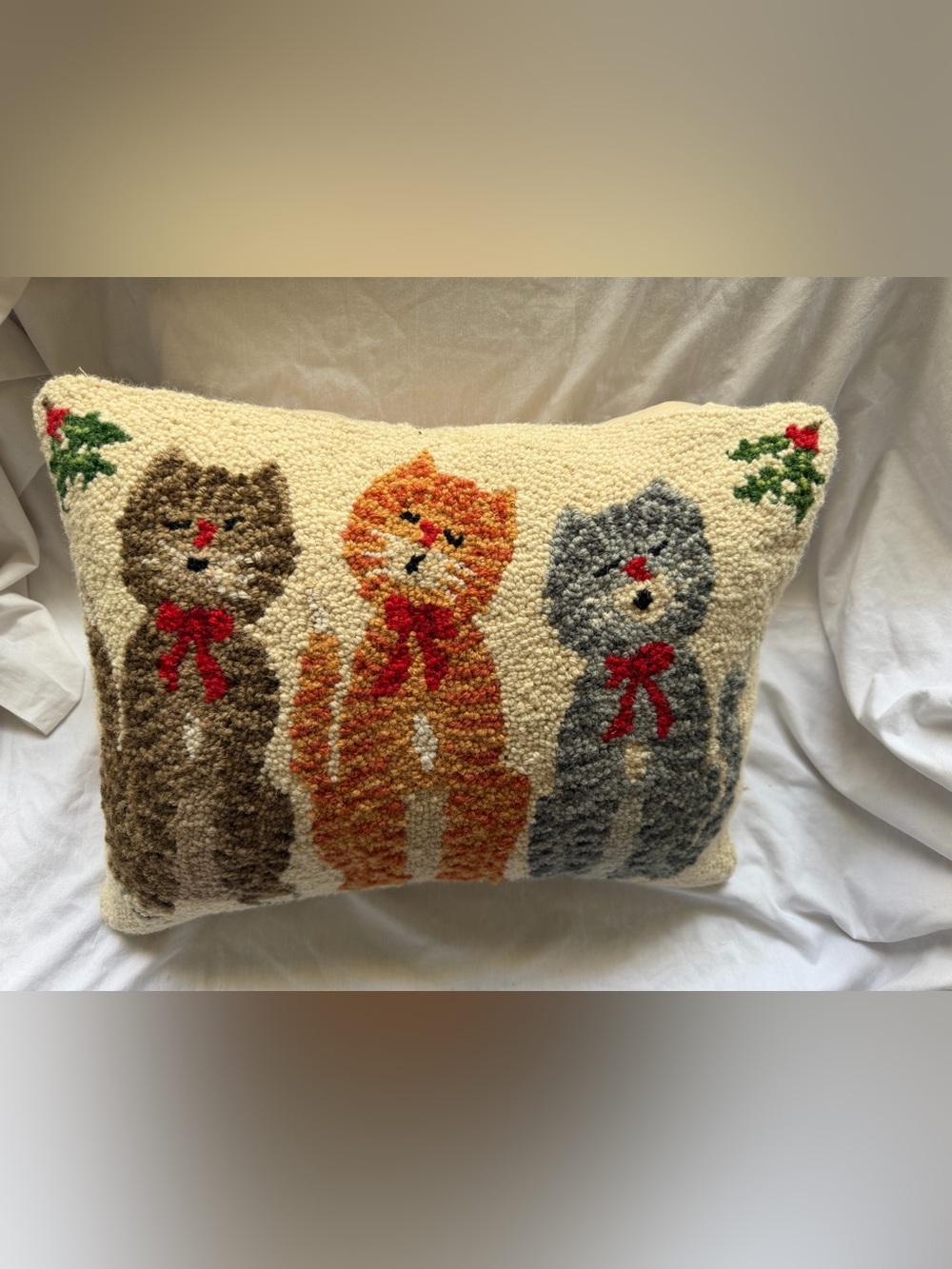 Handmade Hooked wool Pillow with Orange Tabby & Gray Cats